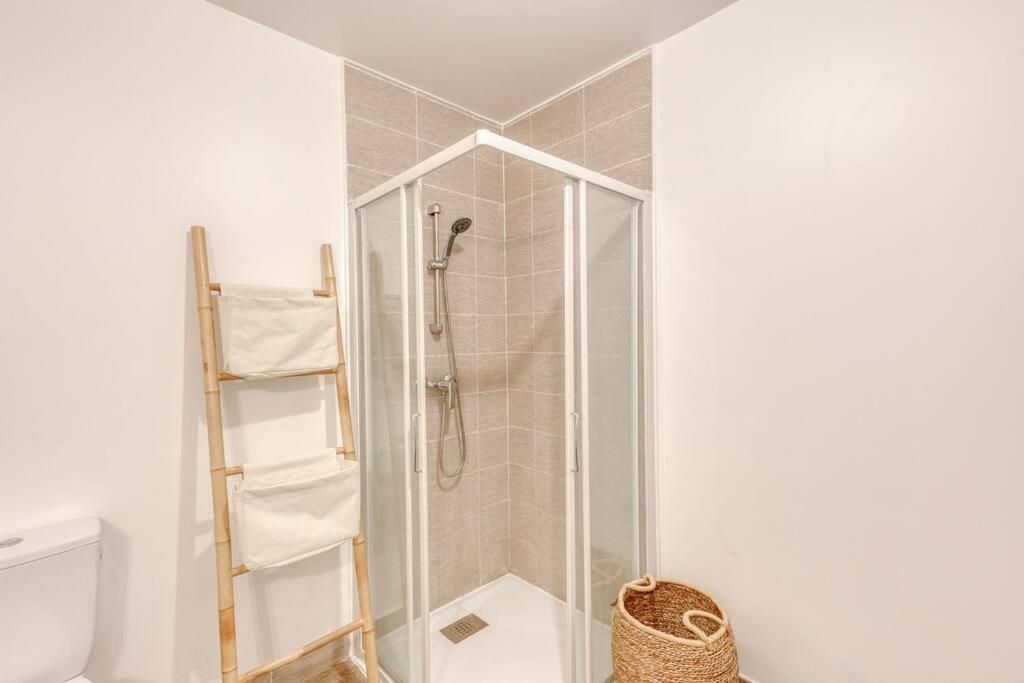 Le Cocon De Chevreuse - Appartement 3 Etoiles Сен-Реми-ле-Шеврёз Экстерьер фото