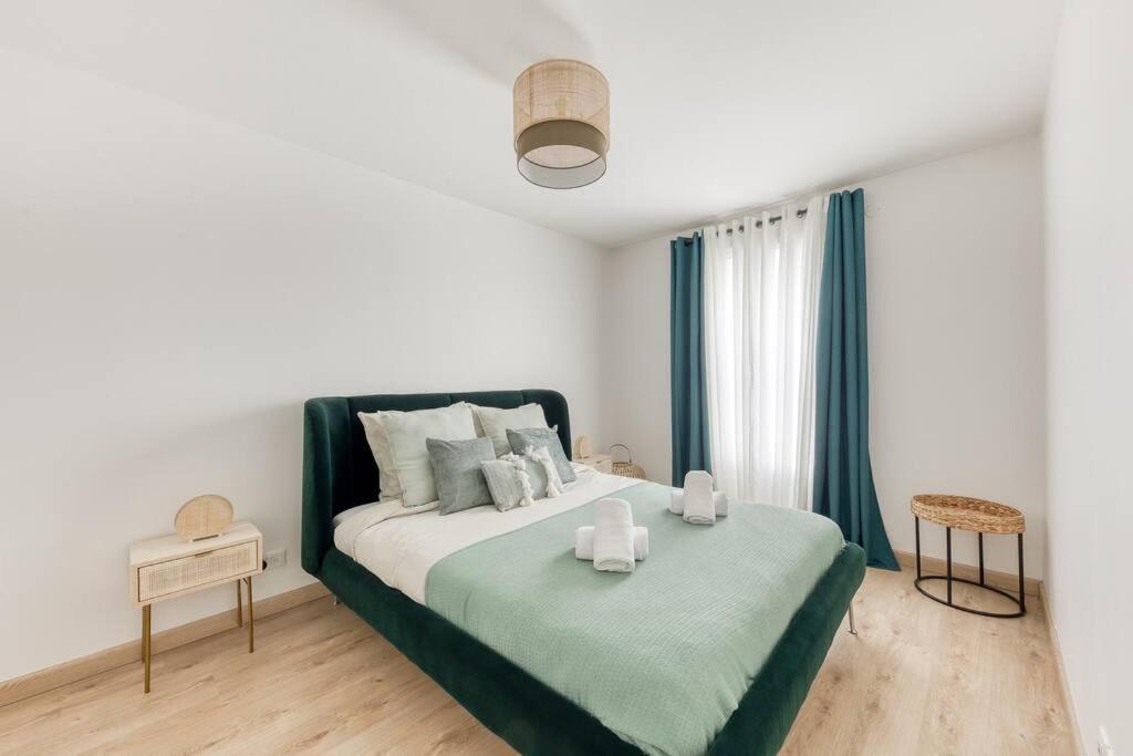 Le Cocon De Chevreuse - Appartement 3 Etoiles Сен-Реми-ле-Шеврёз Экстерьер фото
