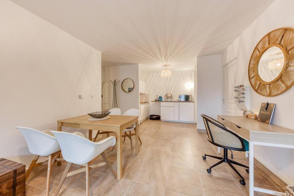 Le Cocon De Chevreuse - Appartement 3 Etoiles Сен-Реми-ле-Шеврёз Экстерьер фото