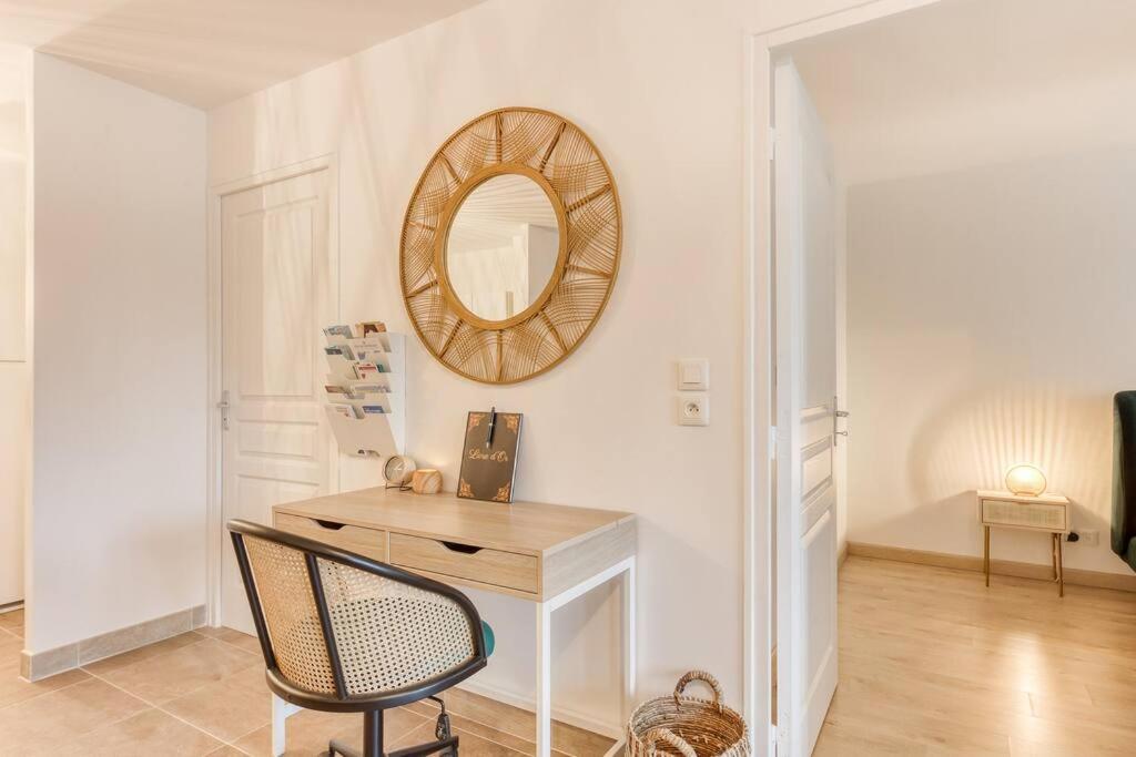 Le Cocon De Chevreuse - Appartement 3 Etoiles Сен-Реми-ле-Шеврёз Экстерьер фото